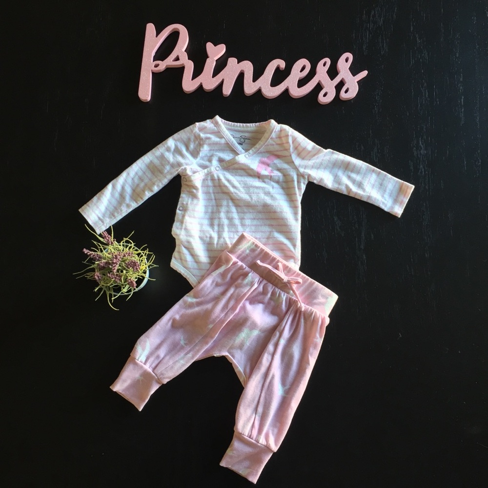 Jessica Simpson Dove Print Body Suit and Pants